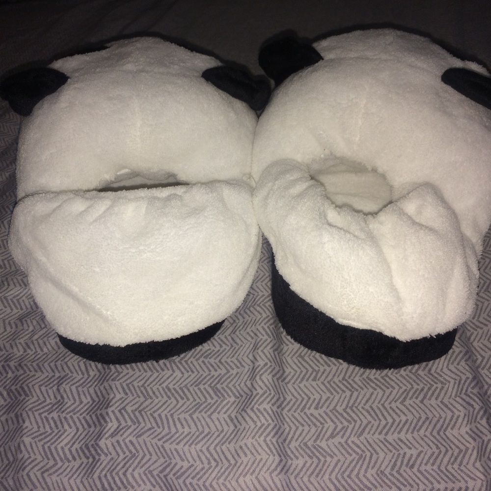 Panda Slippers 🌸 - Picture 5 of 6